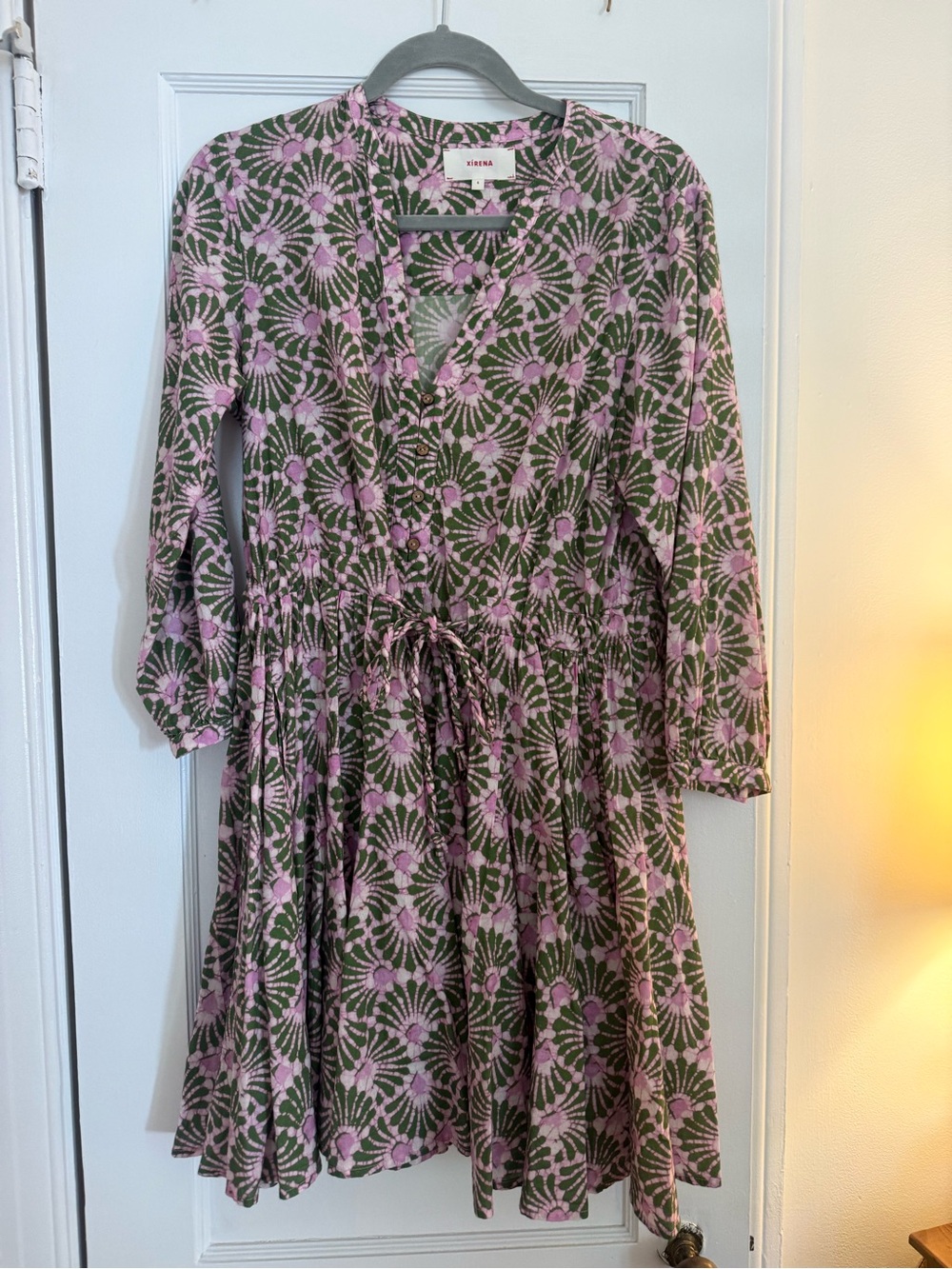 XiRENA Dresses | Pink & Green Floral / Block Print Tie-Waist Mini Dress, small